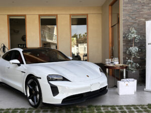 Tacna recibe su primer Porsche Taycan