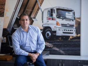 Hino elevó a 9% su participación de mercado a abril, ubicándose dentro del top 5 del mercado