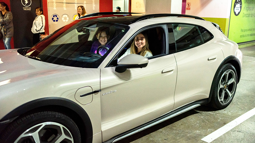 Porsche Perú promueve la formación de mujeres líderes en STEM