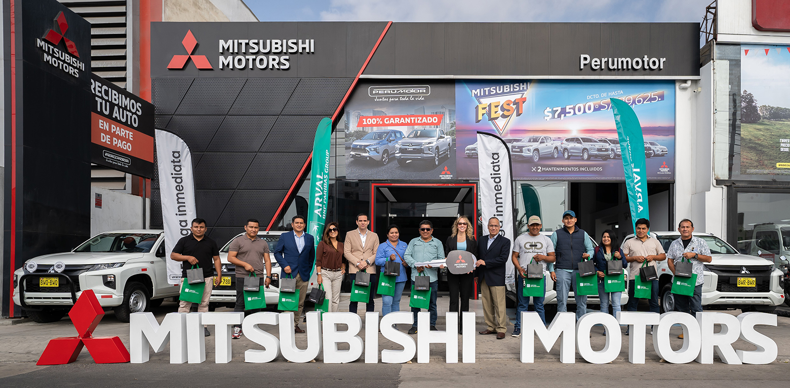 Mitsubishi Motors y Arval Perú fortalecen al sector agroindustrial con la entrega de 11 pick up L200