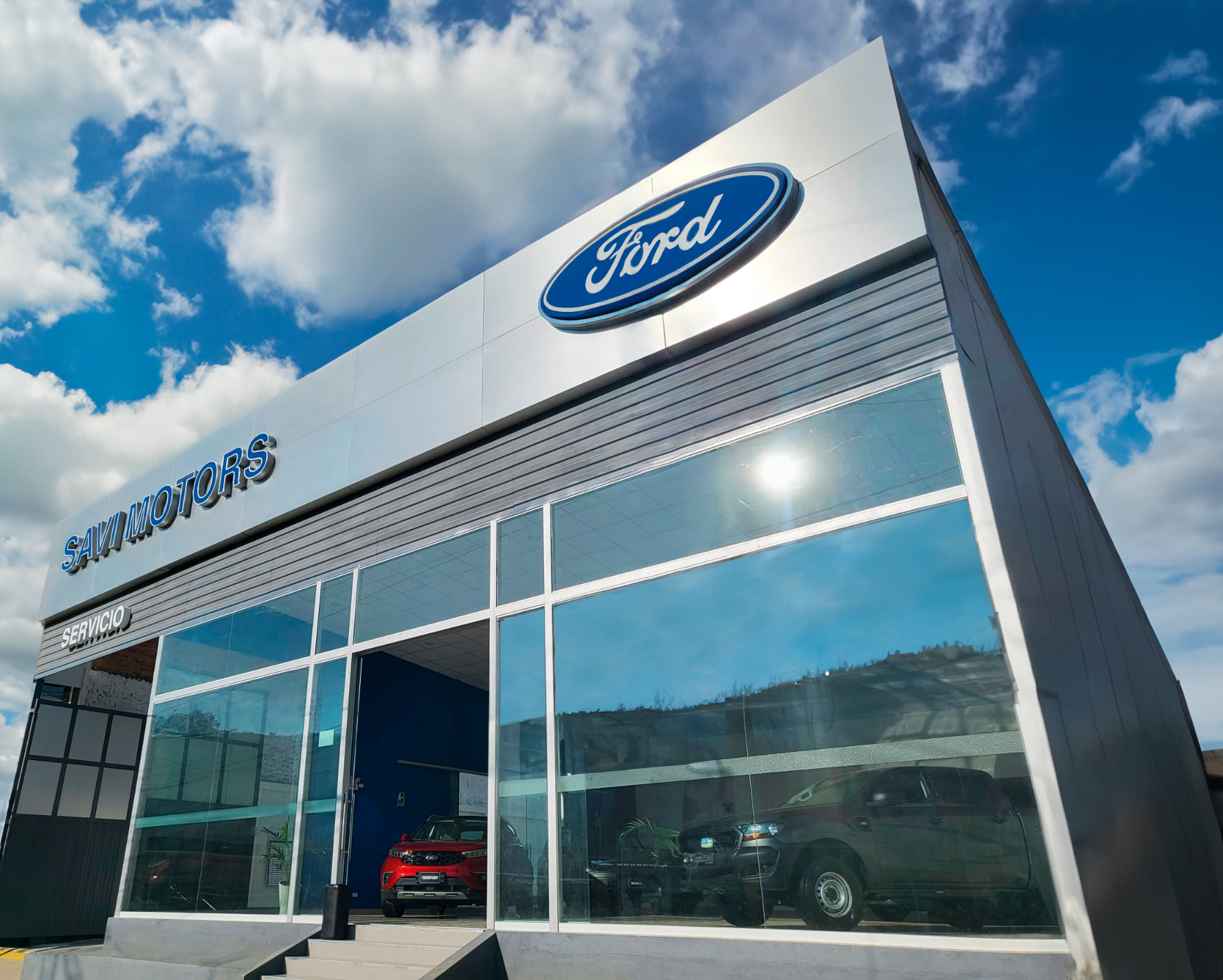 Ford Perú continúa su expansión en el país con la apertura de nuevas sedes en Tarapoto, Huaraz y Juliaca