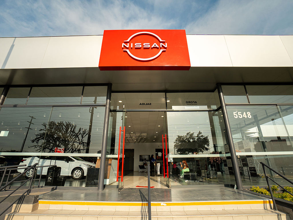 Nissan y Planeta Motors inauguran nuevo concesionario en Los Olivos 