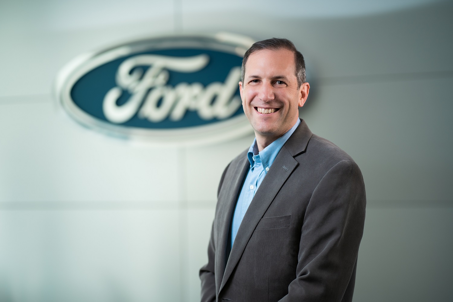 Francisco Molina Pico asume la gerencia general de Ford Perú