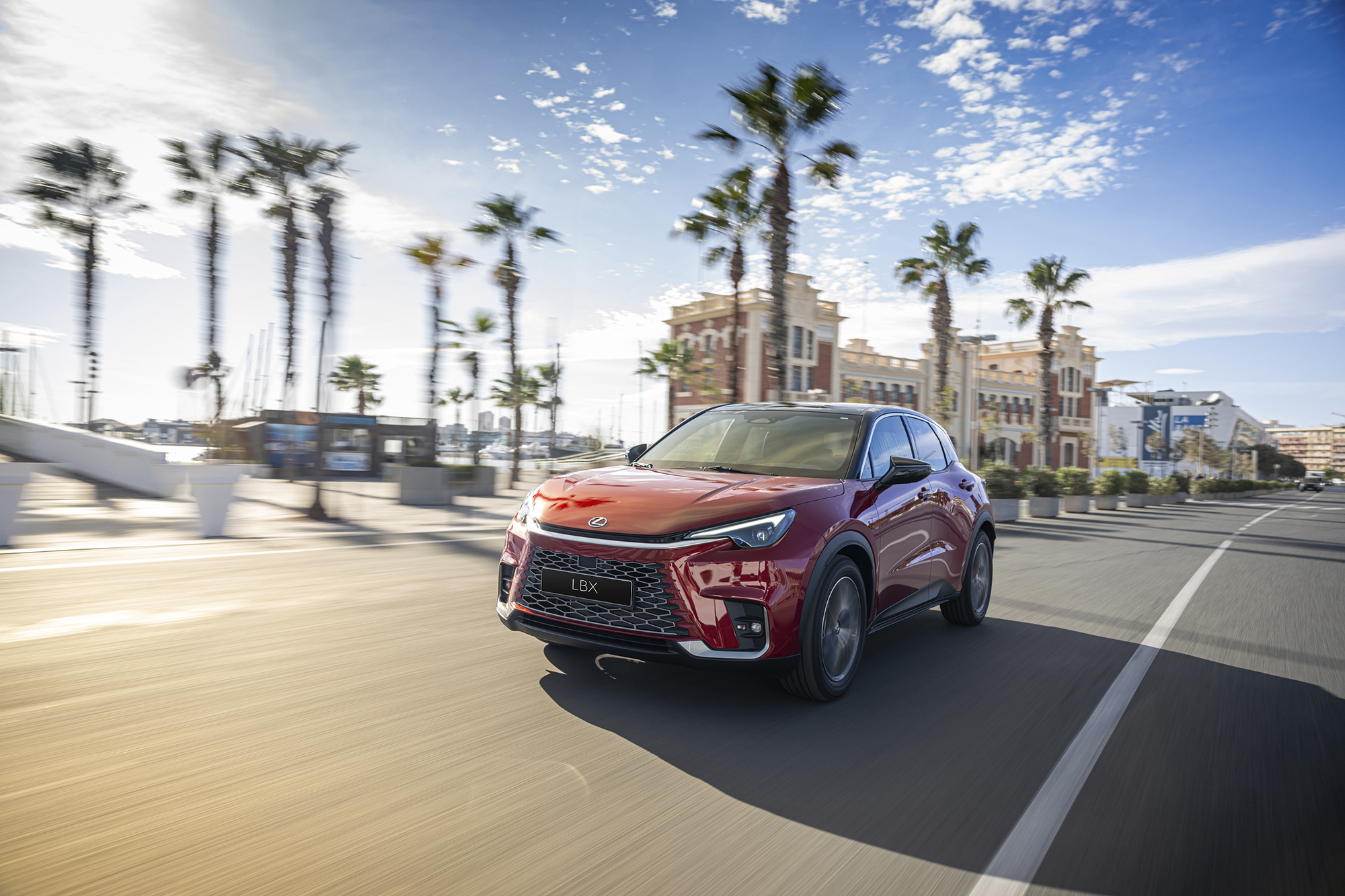 Lexus LBX llegó al Perú: la nueva SUV que se adapta a todos los estilos y personalidades