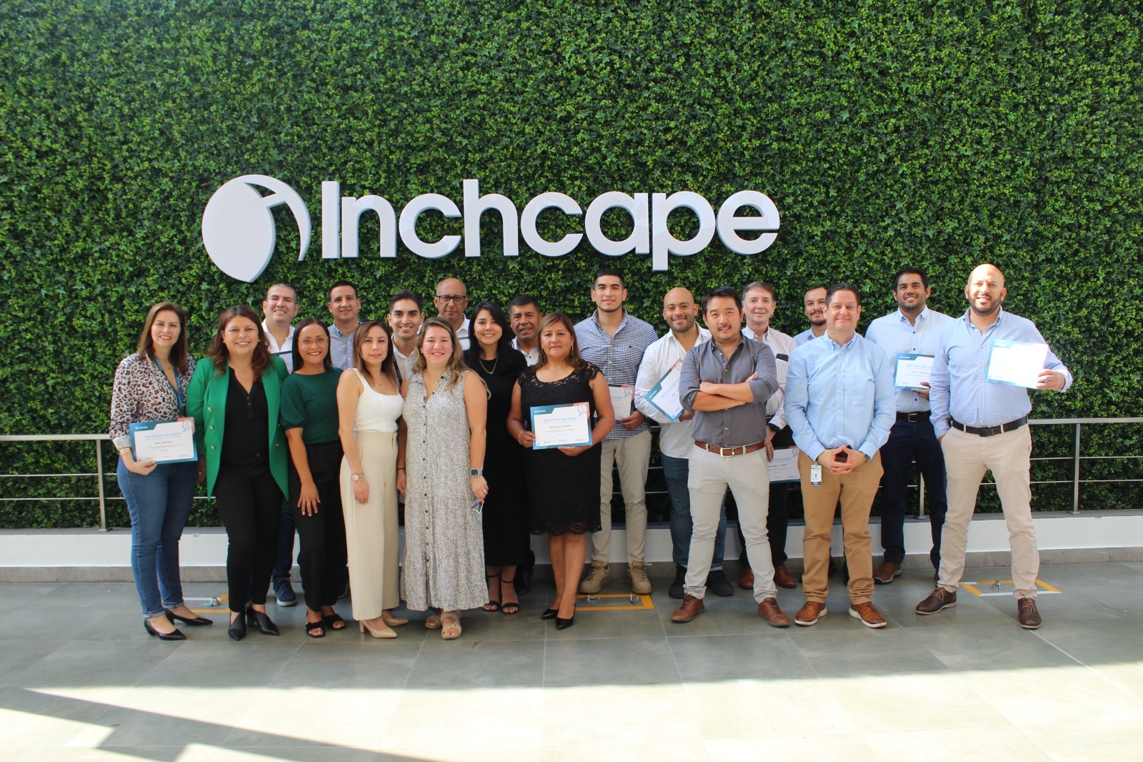 Inchcape recibe prestigioso premio  “Reputation 800 Award 2024” por su excelencia en servicio al cliente