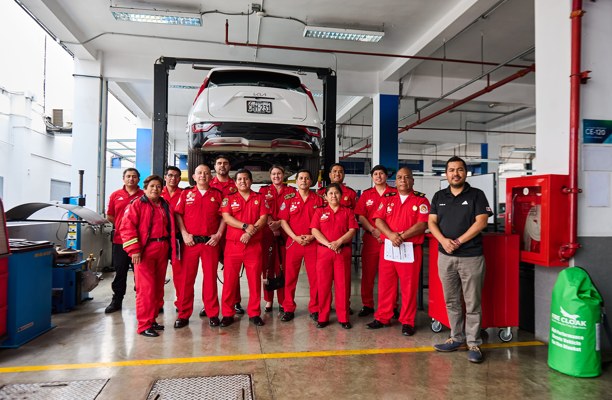 Kia fortalece la seguridad de los bomberos ante la era de la electromovilidad