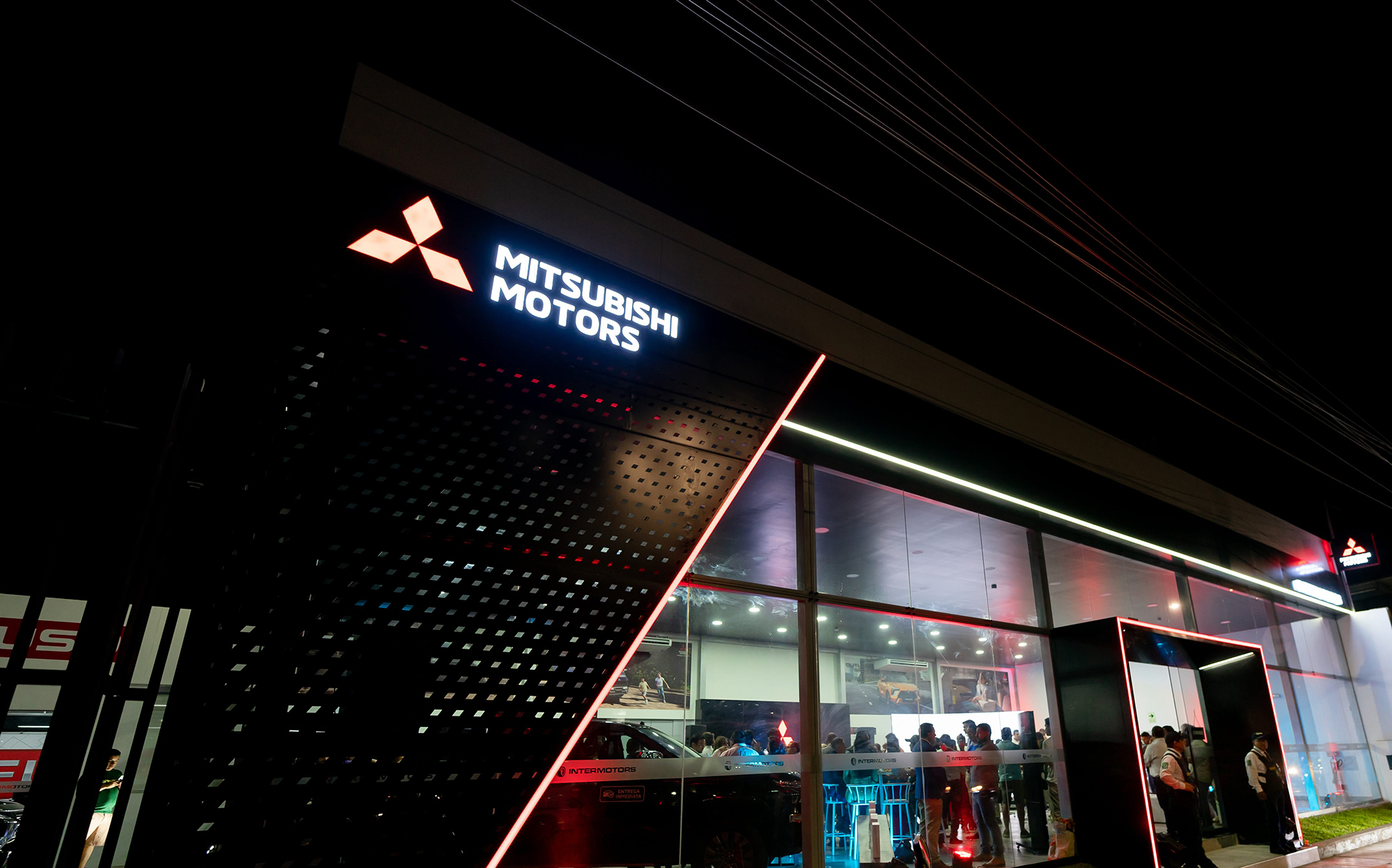 Mitsubishi Motors da un gran salto en Trujillo y junto a Intermotors inaugura una tienda más grande, moderna y diseñada para el cliente