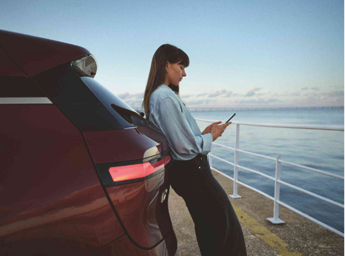 Desbloquea el futuro: BMW Digital Key ya está disponible en el motorola edge 50 ultra y el motorola razr 50 ultra