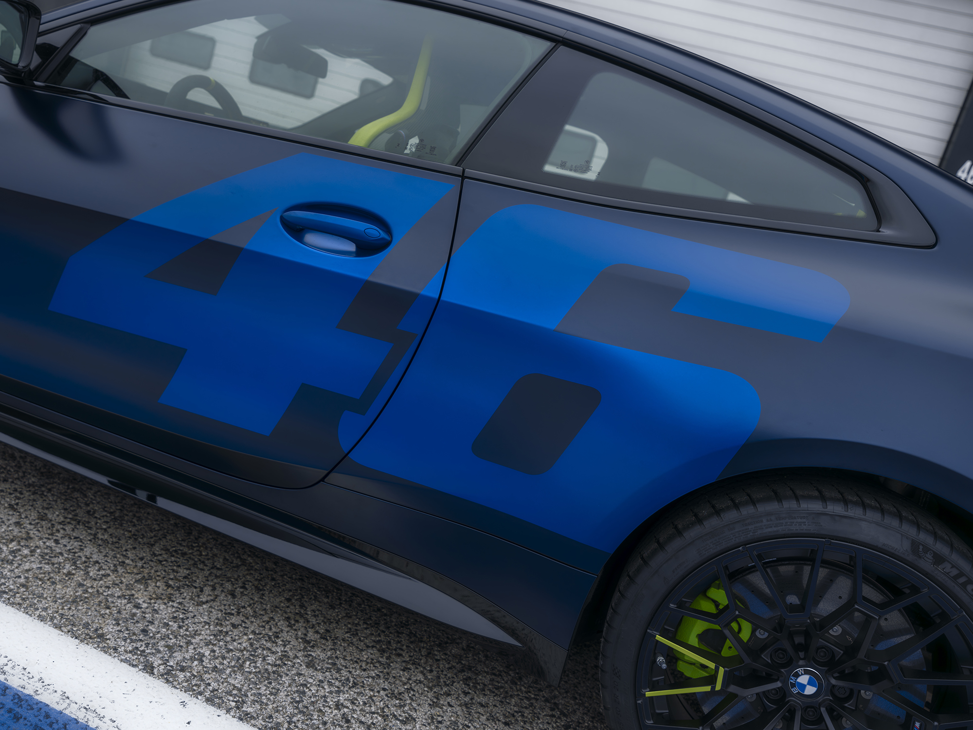Edición Exclusiva BMW M4 CS Edition VR46: Celebración del cumpleaños del piloto de BMW M Valentino Rossi