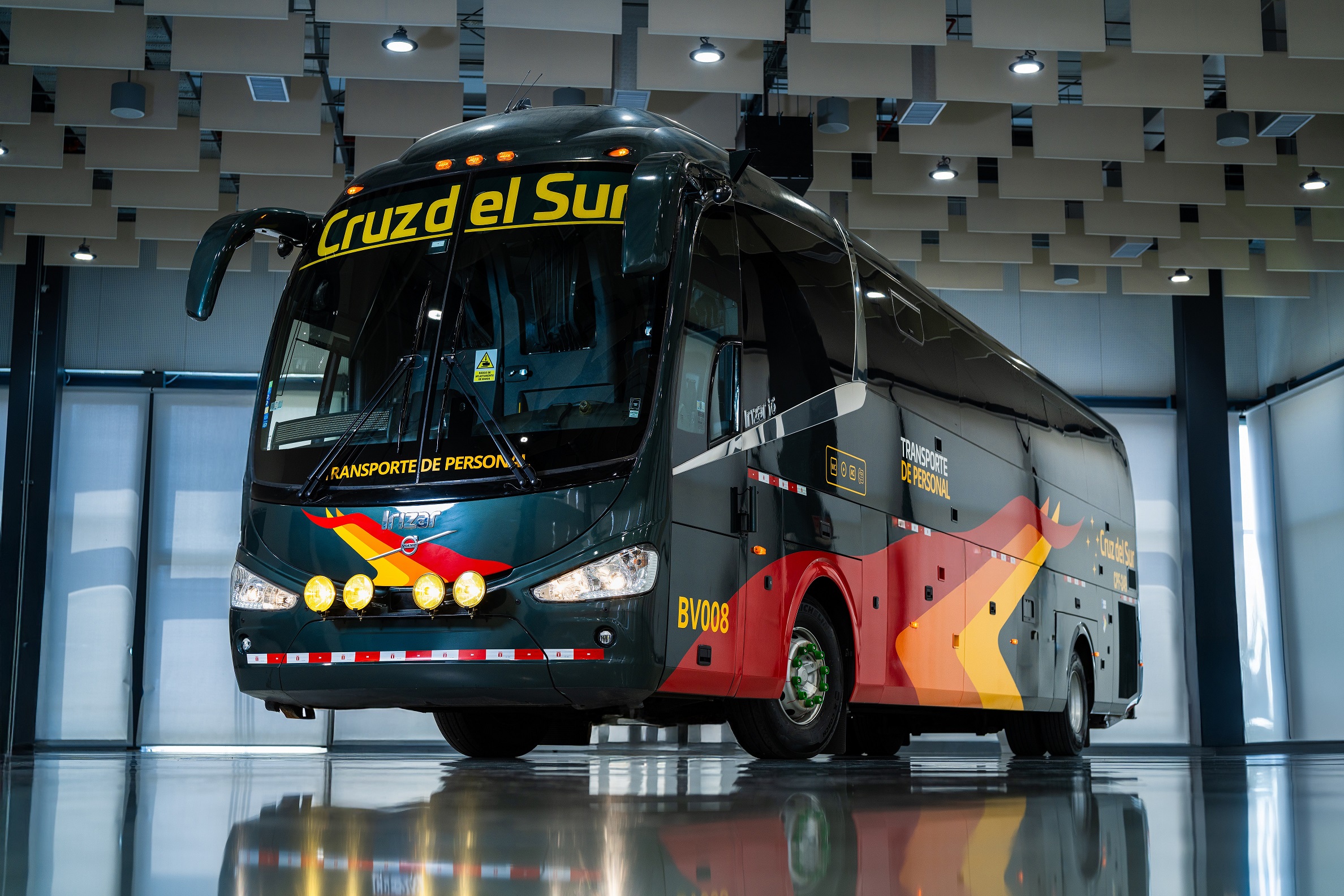 Volvo y Cruz del Sur apuestan por tecnología Euro 6 en Perú