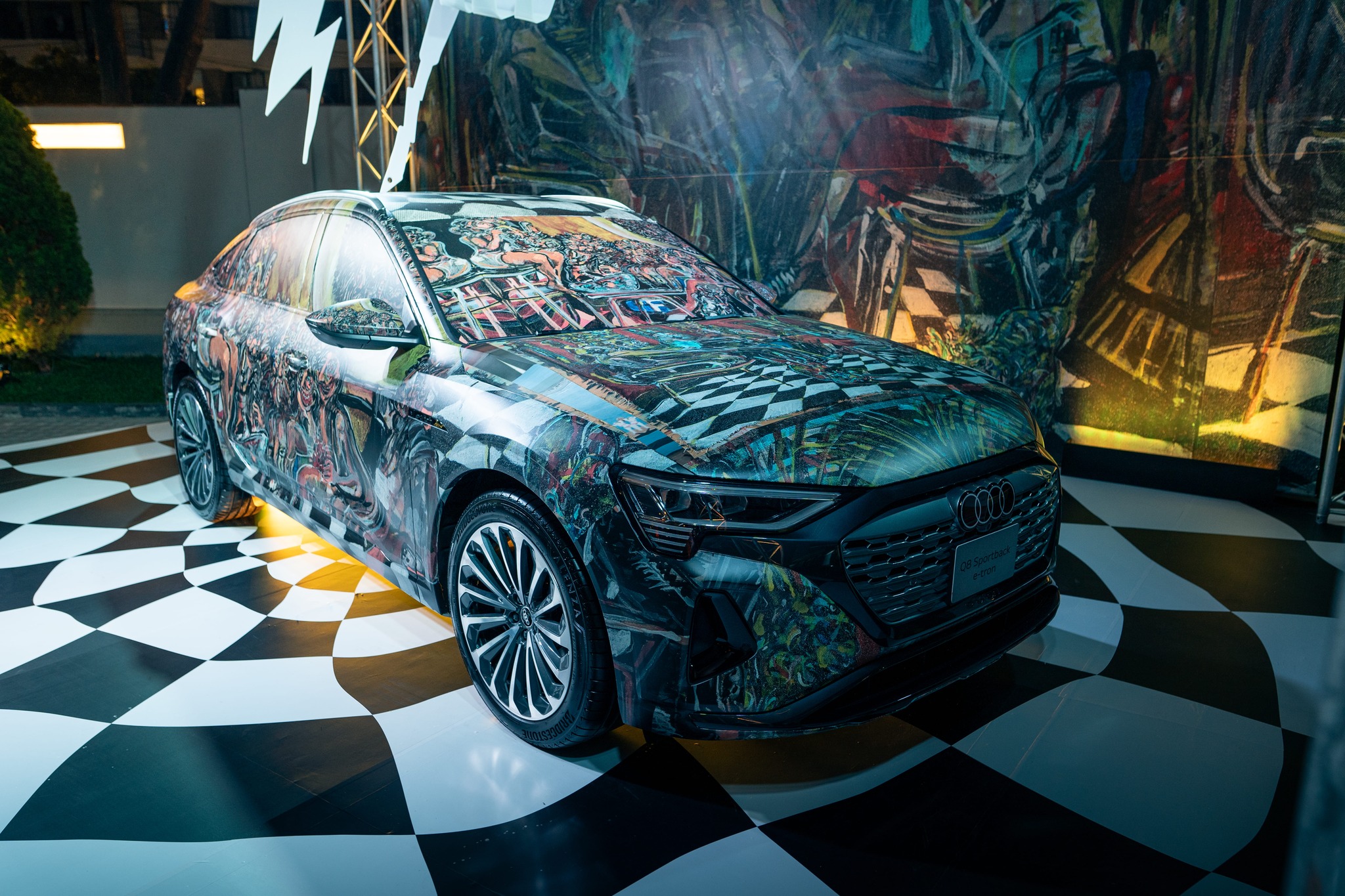 Audi anuncia concurso para intervenir el nuevo Audi Q6 e-tron en la Feria Pinta Lima 2025