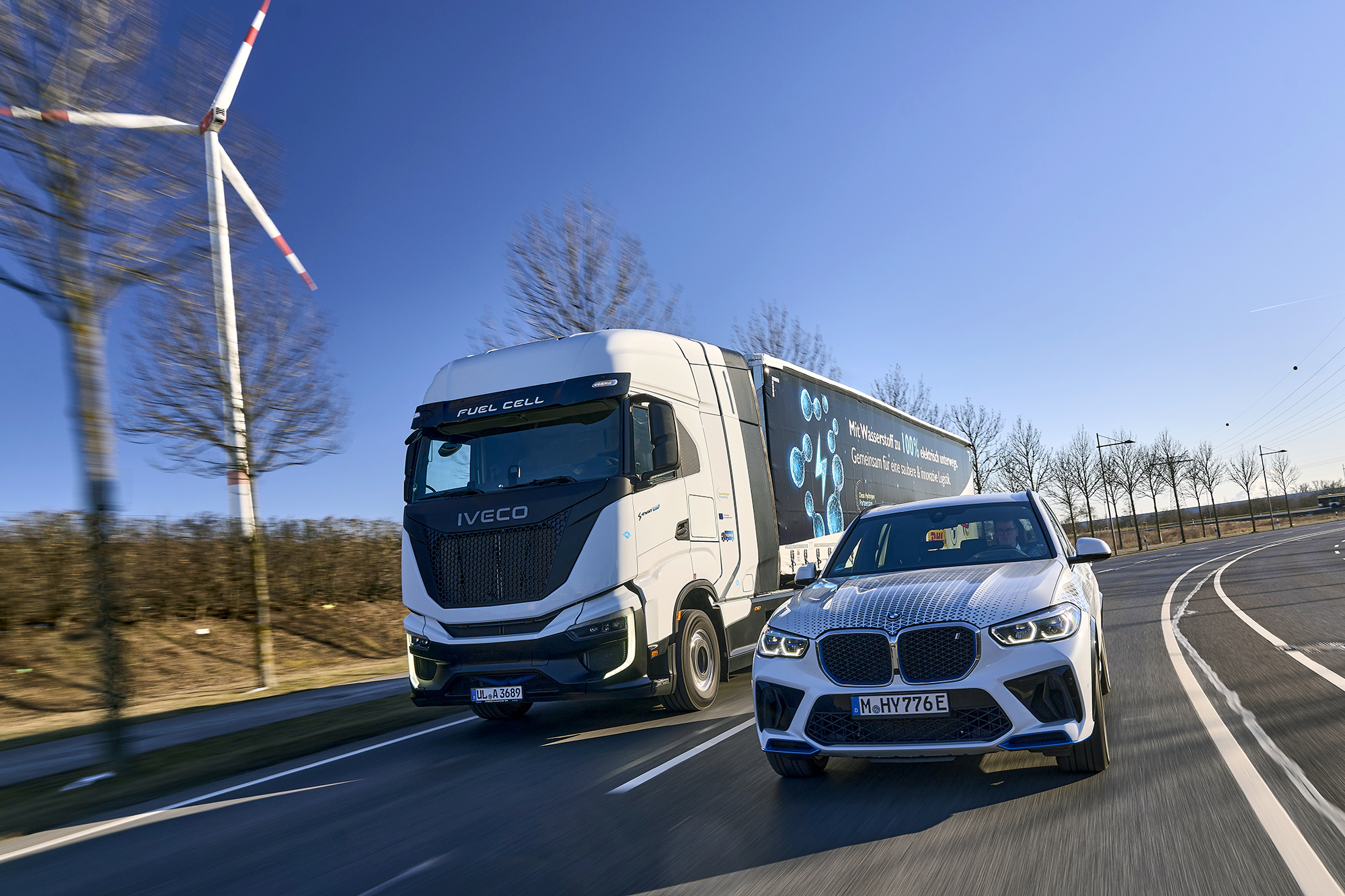 Hito para la logística de transporte de BMW Group: a toda velocidad con los primeros camiones de hidrógeno.