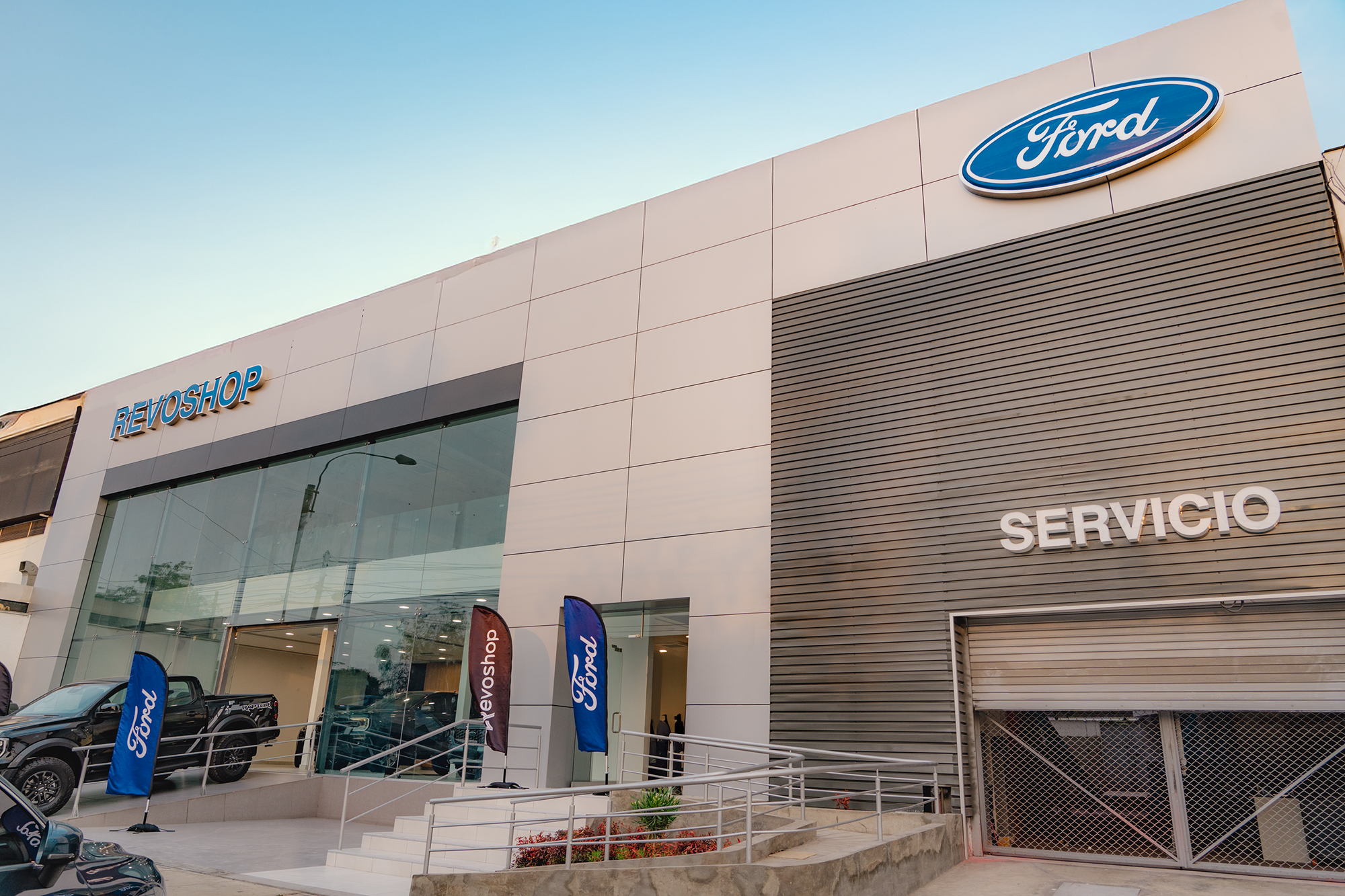 Ford Perú y Revoshop inauguran nuevo concesionario en San Borja