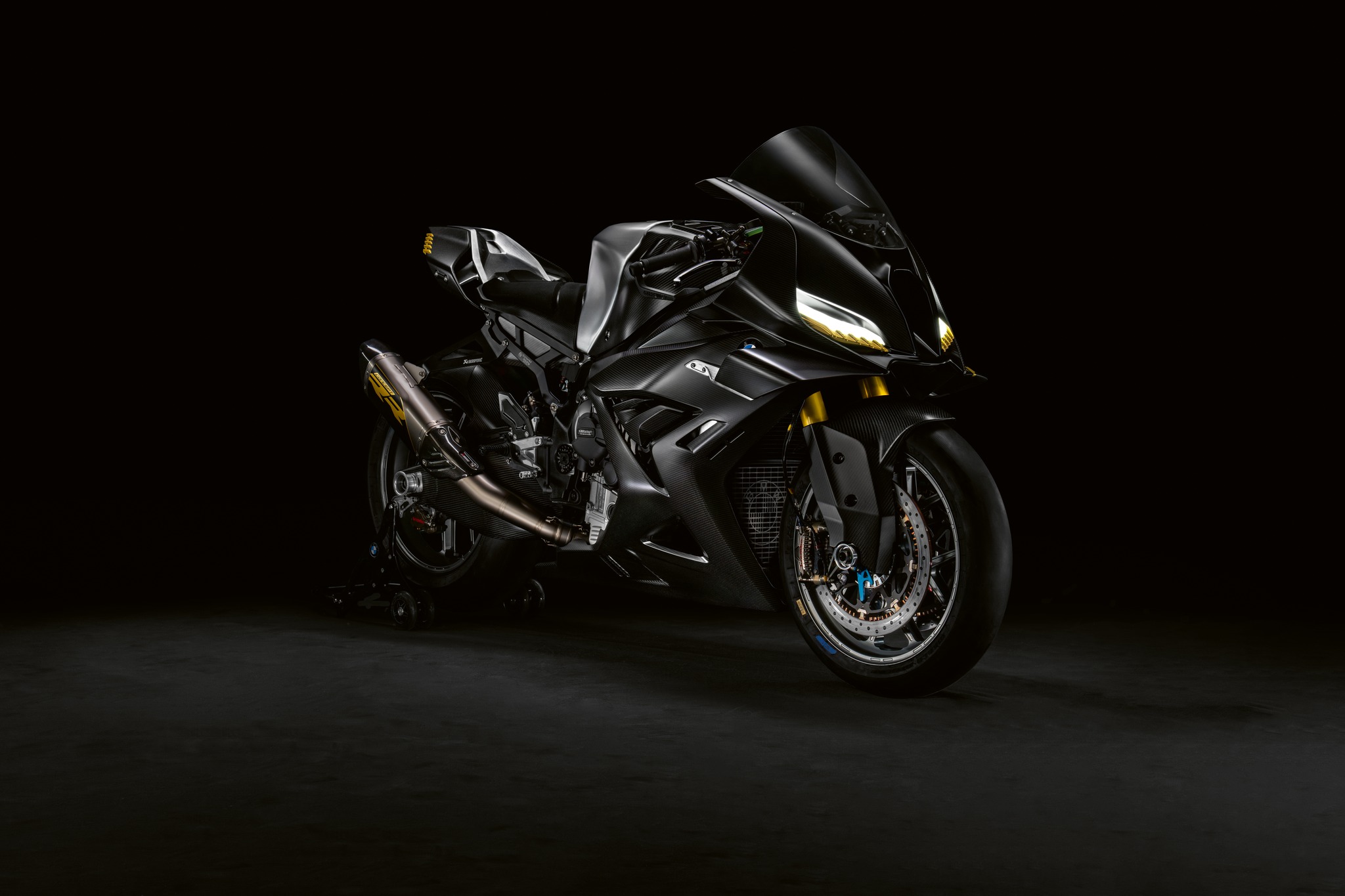 BMW Motorrad presenta el “BMW Motorrad Concept RR” en el Concorso d’Eleganza Villa d’Este.