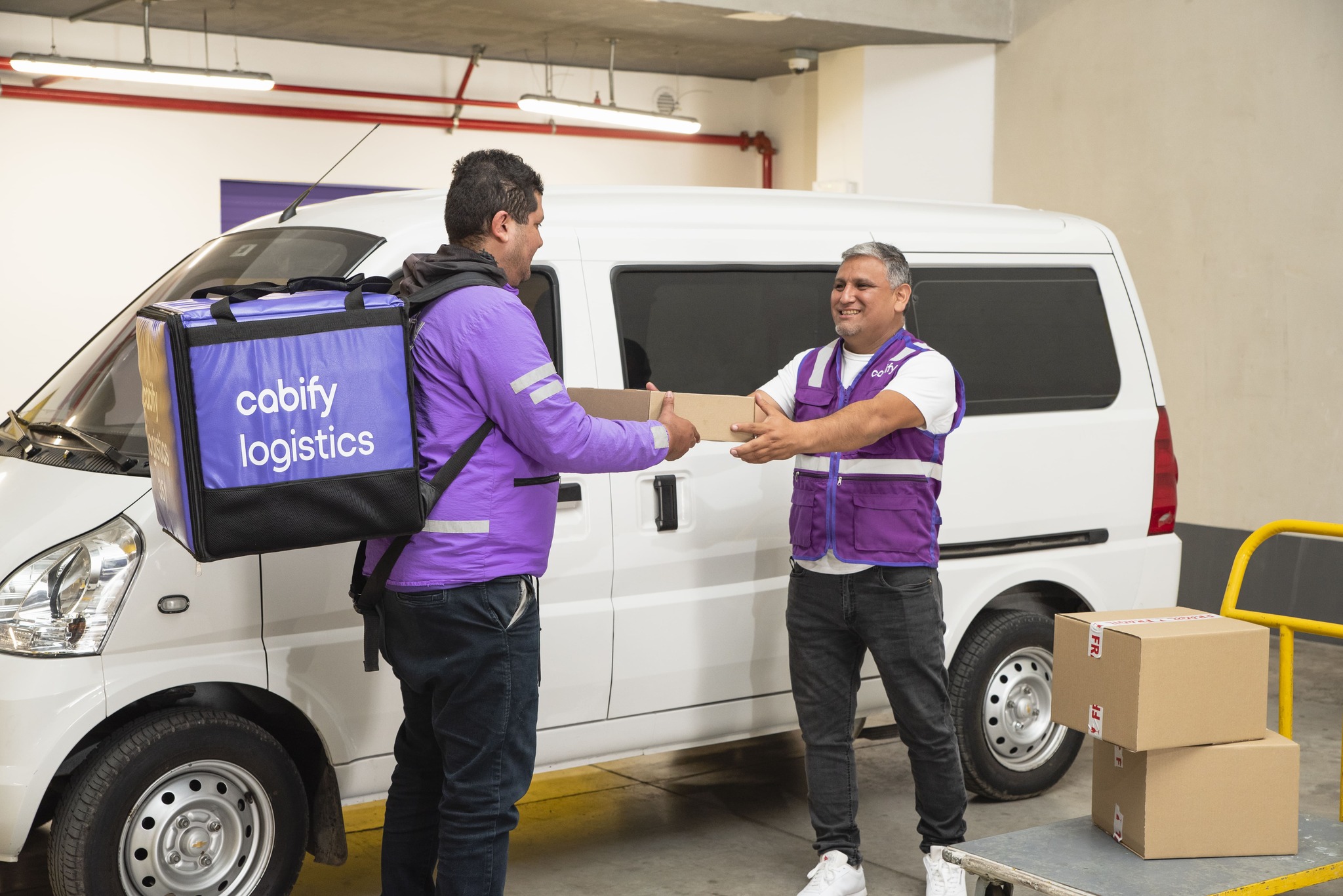 El boom de la paquetería: Cabify Logistics crece un 54% en la región durante 2024