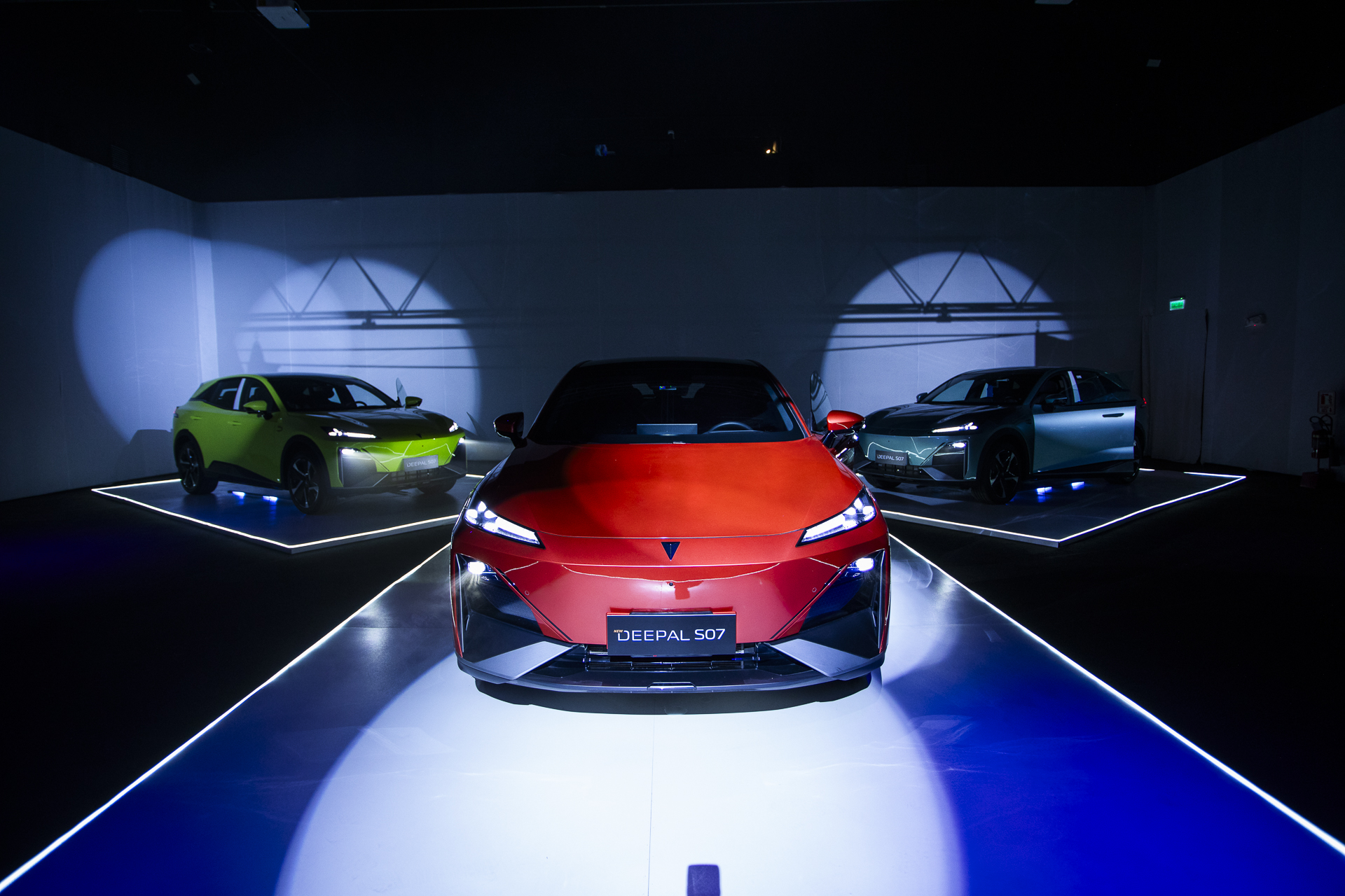 Changan ingresa a una nueva era con la llegada de su primera SUV híbrida-eléctrica Deepal S07