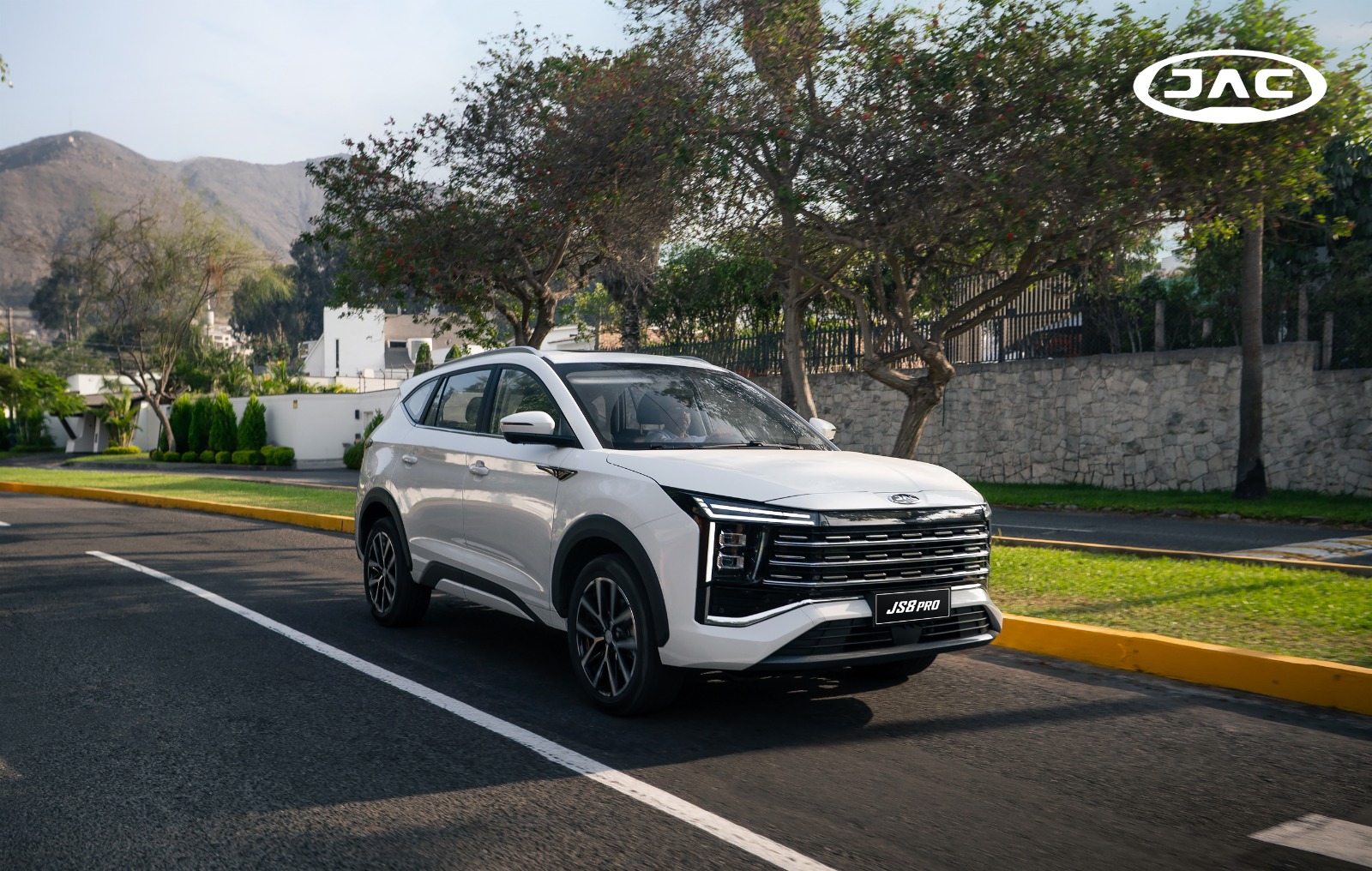 JAC presenta el nuevo JS8 PRO: Una SUV de 3 filas que eleva el estándar de espacio, diseño moderno, tecnología avanzada y rendimiento