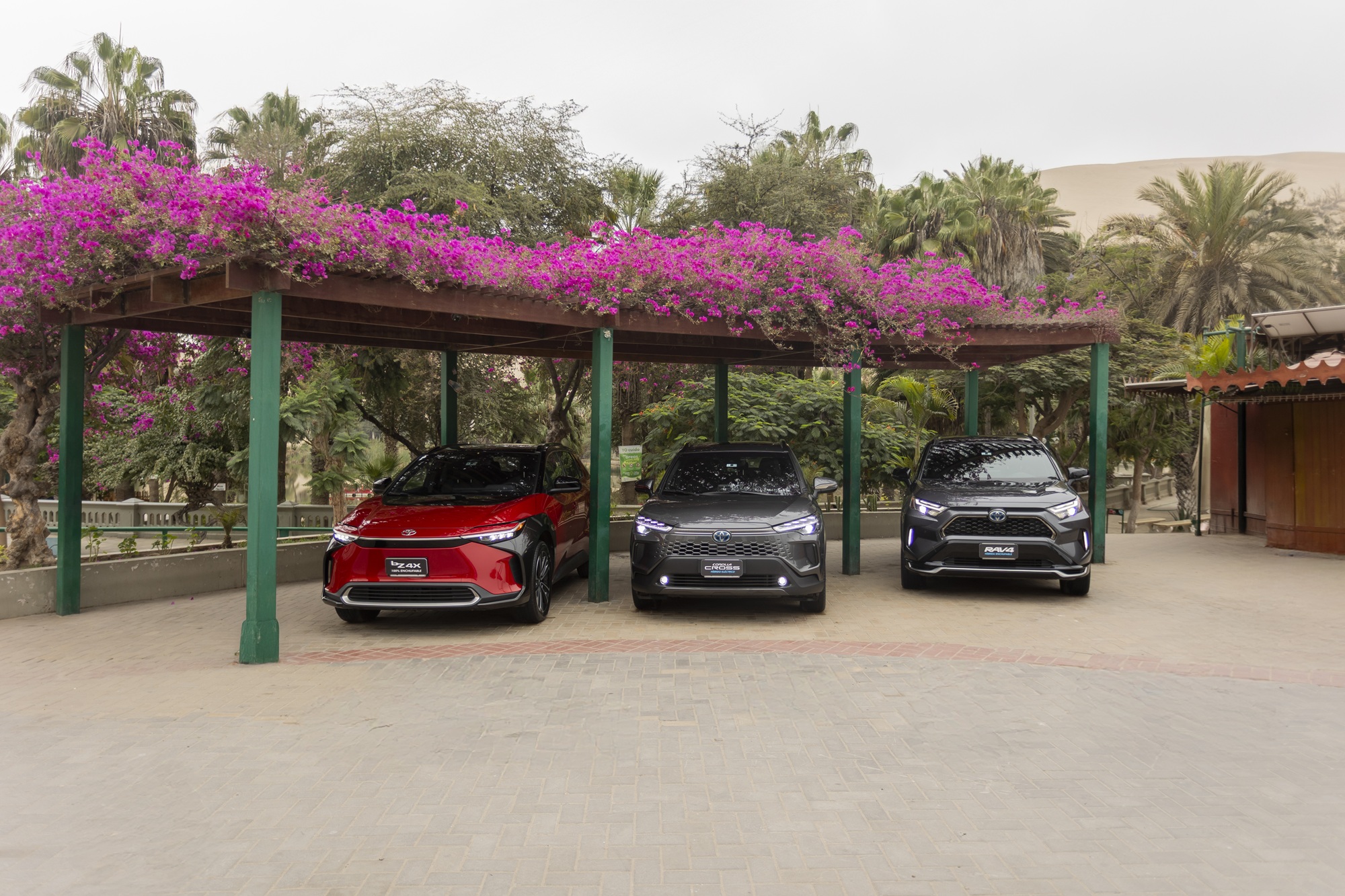 Ica: Toyota reafirma su compromiso con la movilidad sostenible junto a autoridades, empresarios y estudiantes 