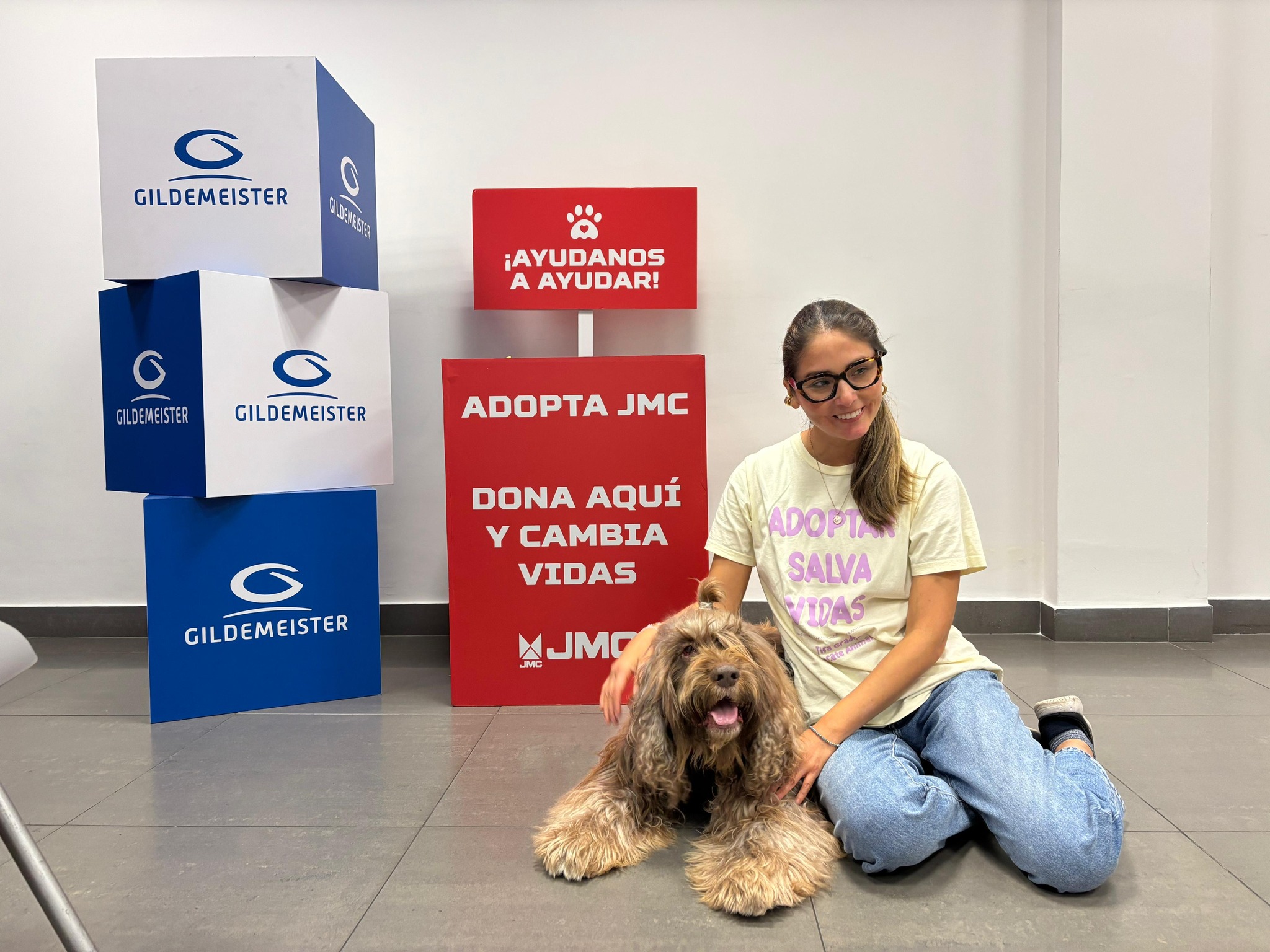 JMC promueve la adopción responsable junto a Tifa Grados