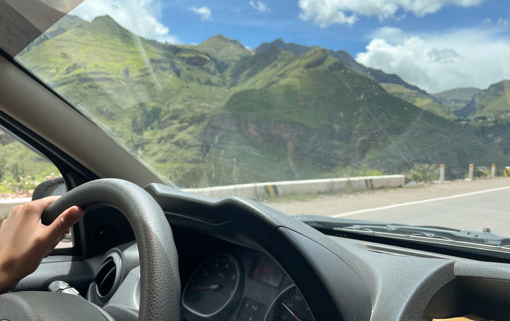 Conducción segura en Fiestas Patrias: 8 personas mueren al día en las pistas