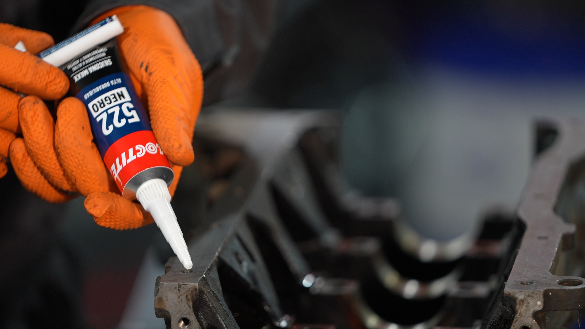 Henkel llega al mercado automotriz del Perú con la nueva silicona premium Loctite