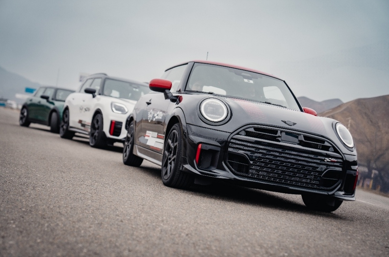 MINI Perú presentó su renovada gama deportiva John Cooper Works en La Chutana