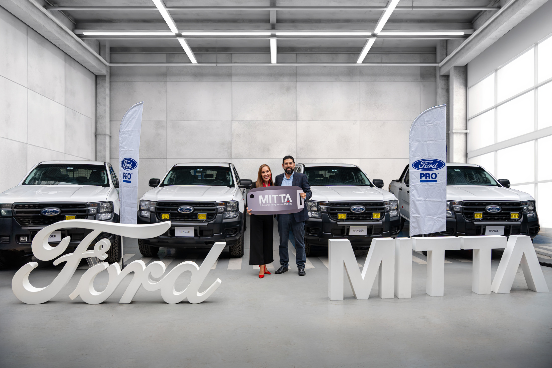 Ford PRO™ y MITTA Perú refuerzan su presencia en el sector financiero con importante entrega de flota de Ford Ranger®