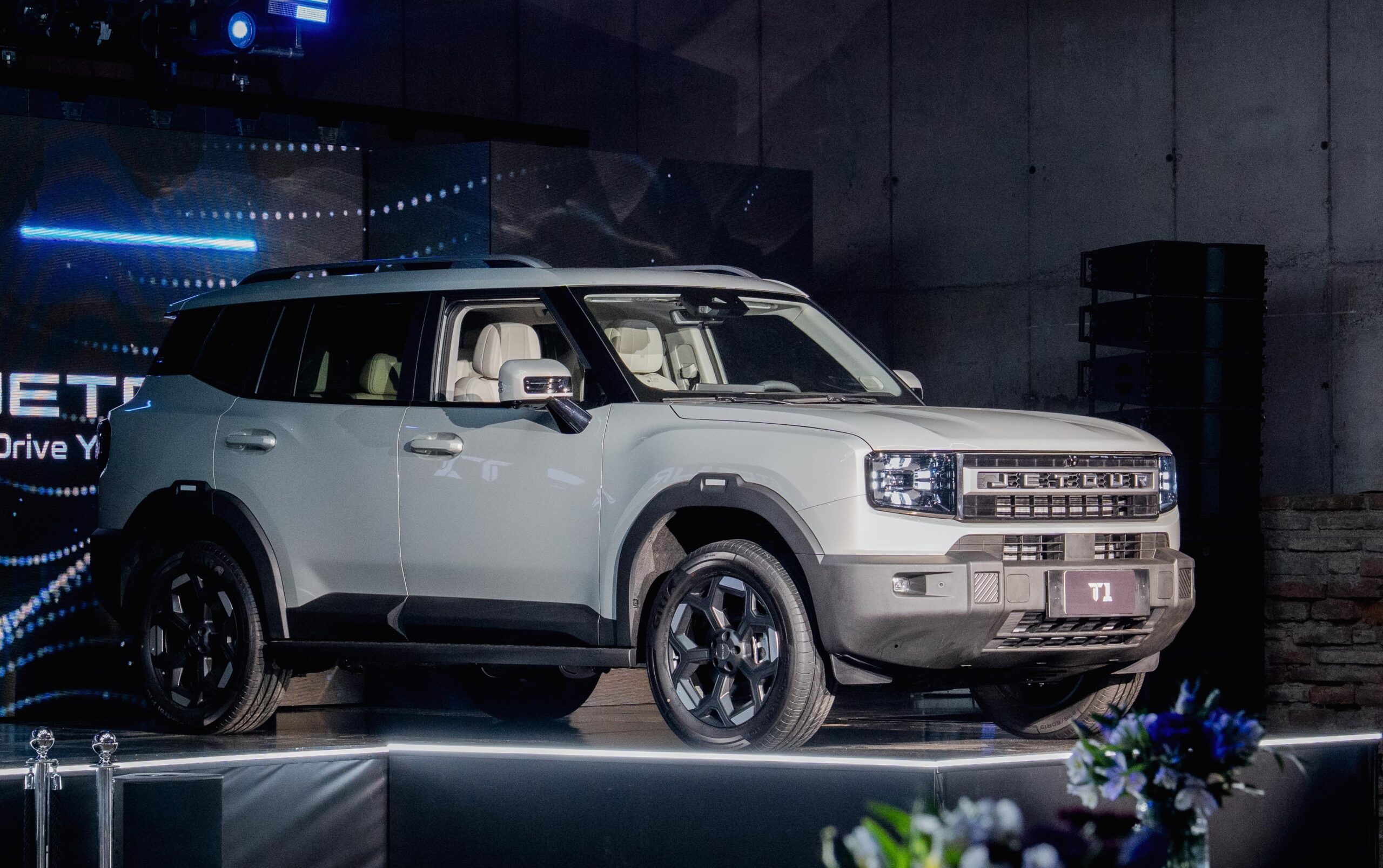 JETOUR continúa ampliando su presencia en Latam con el lanzamiento del X50 y el T1