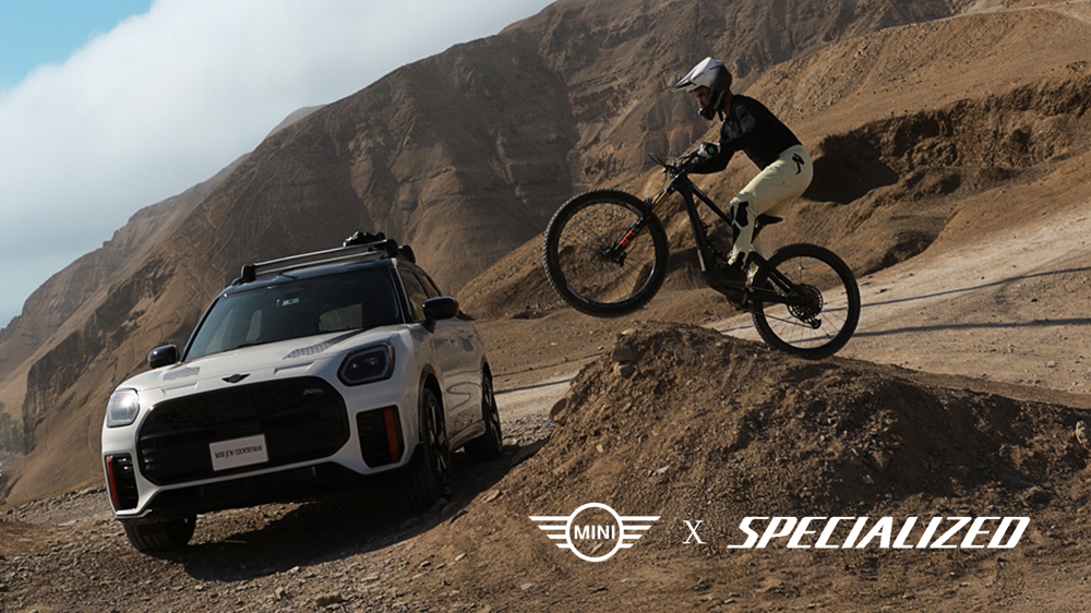 MINI Perú y Specialized establecen una alianza estratégica para impulsar experiencias conjuntas.
