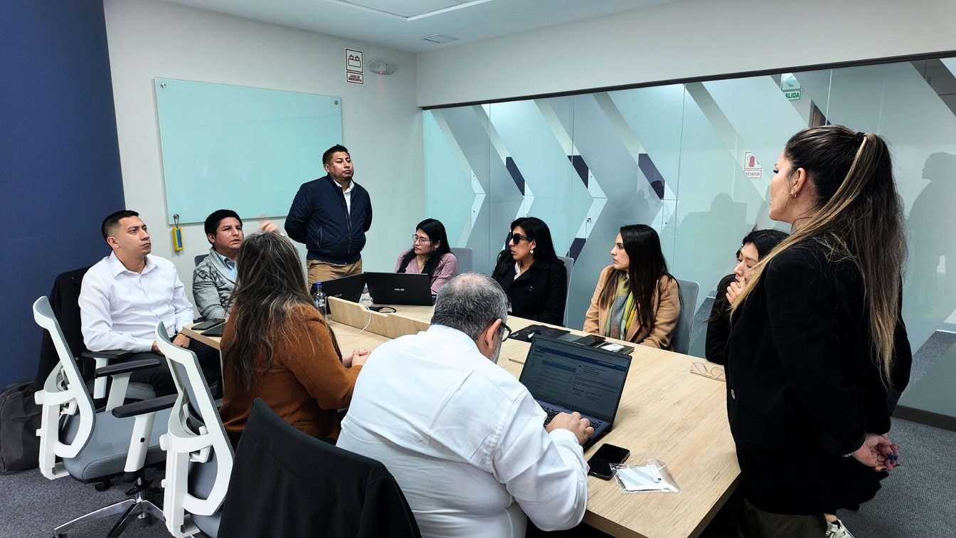 La conectividad vehicular gana terreno en el Peru: Tracklink lanza programa pionero para fortalecer la postventa automotriz