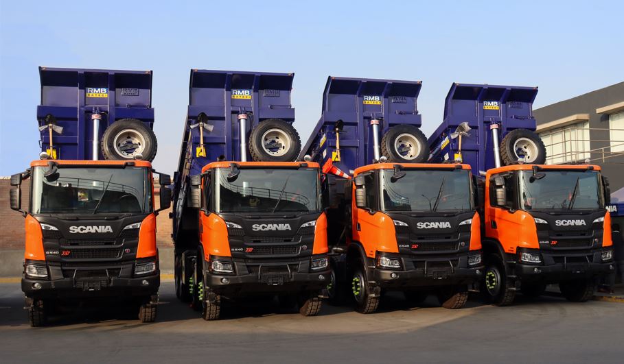 Scania fortalece la operación minera en Arequipa con la entrega de flota de nuevas unidades a empresa JJC