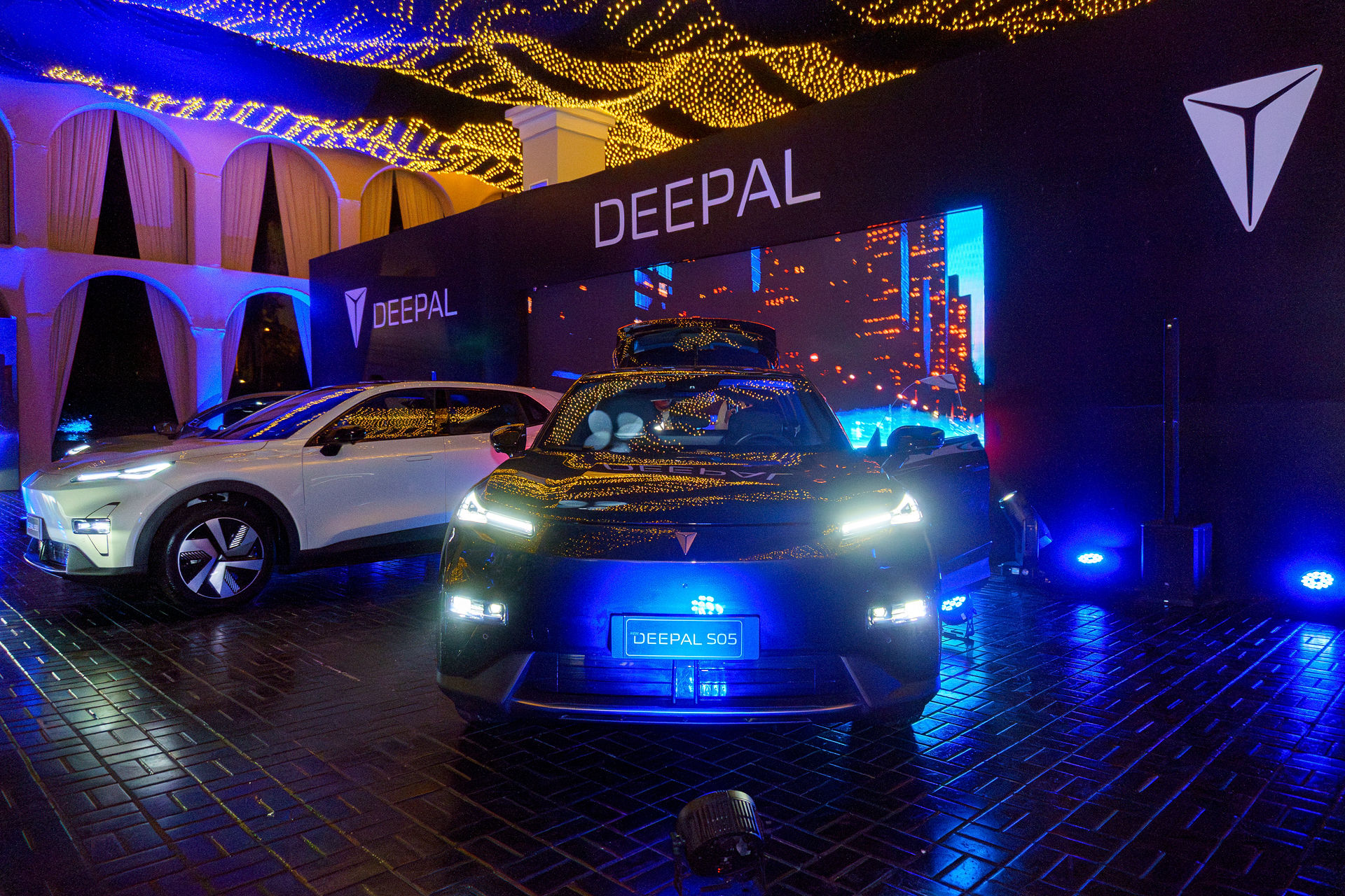 Changan avanza con su expansión en la era Híbrido – Eléctrica con la llegada de la Deepal S05