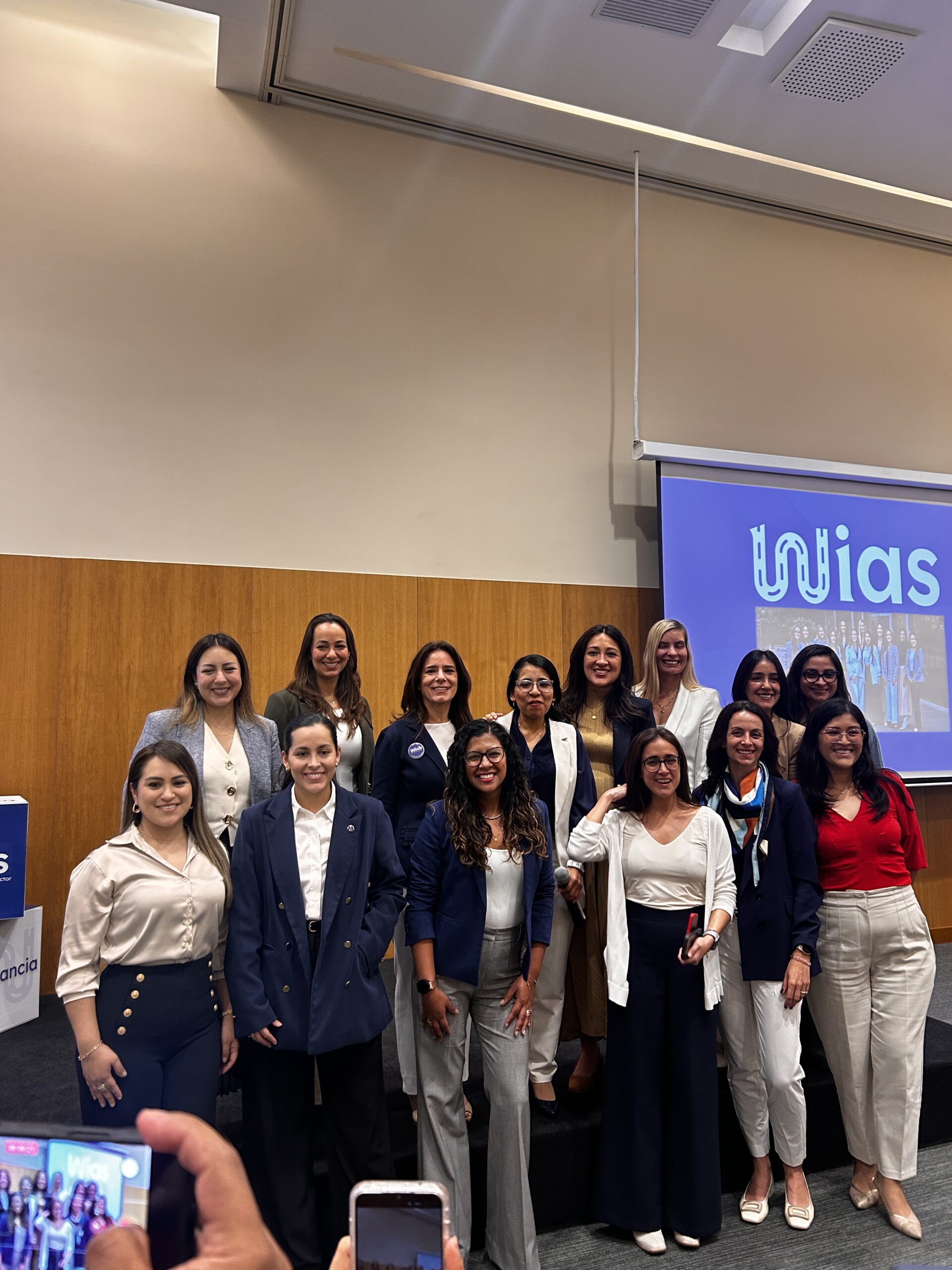 Inchcape se une a WIAS para impulsar el liderazgo femenino en la industria automotriz