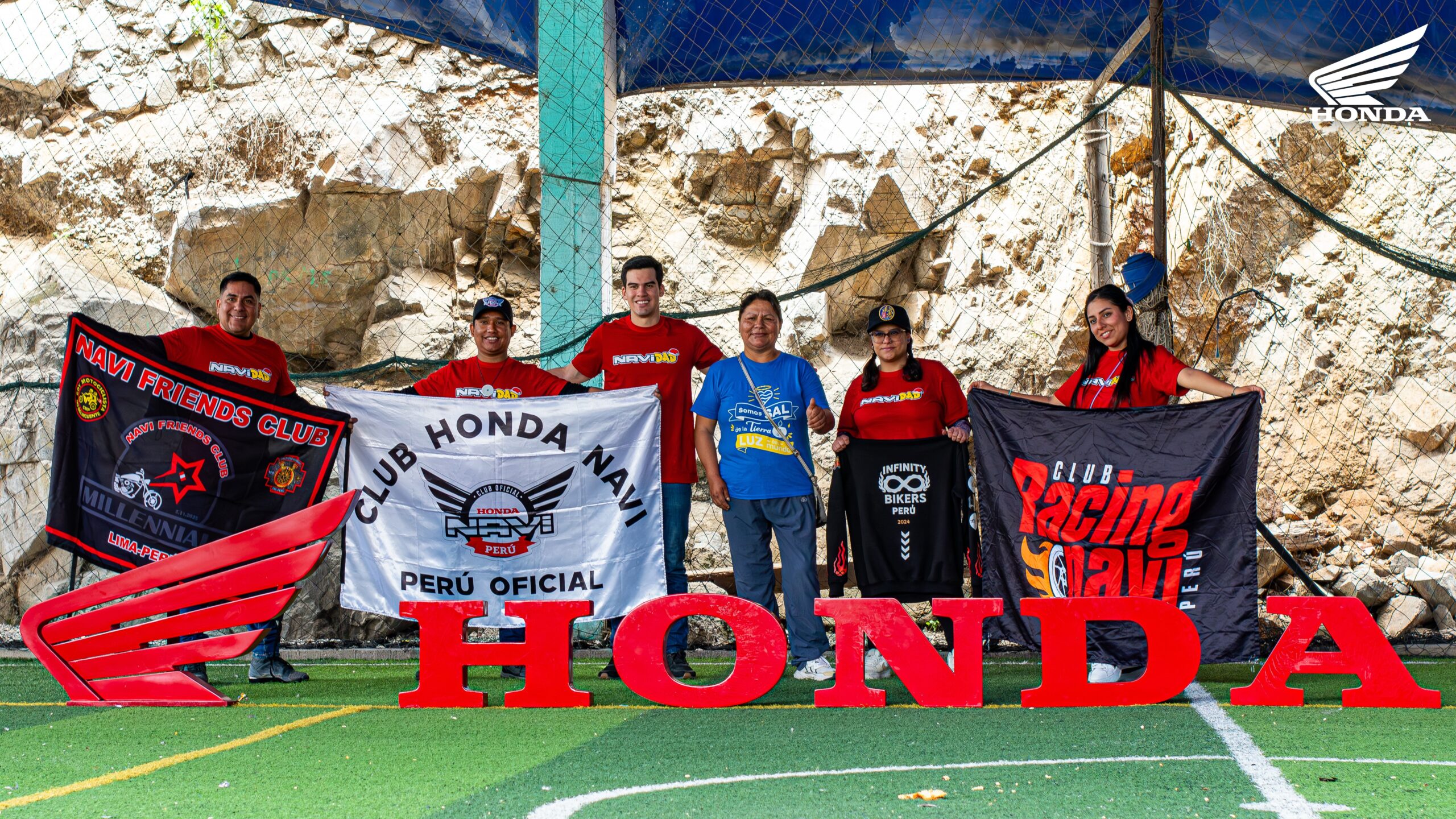 Honda Motos: ¡La magia de la Navidad llego sobre dos ruedas a Pamplona Alta!