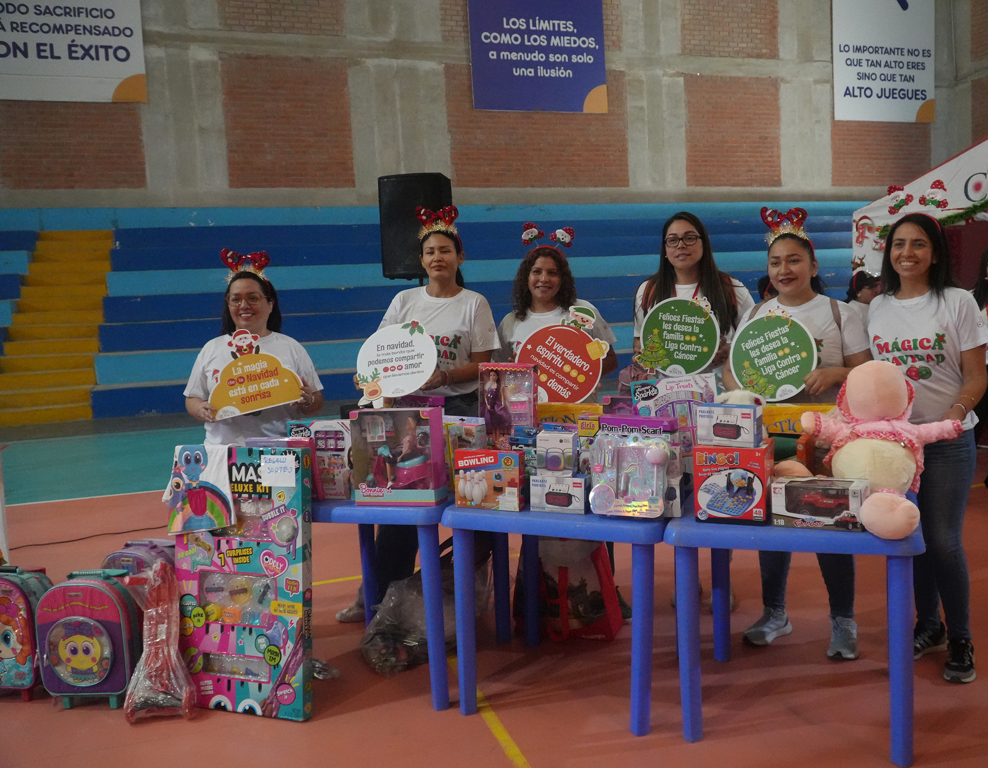 Jetour se suma a una experiencia navideña en Ventanilla Alta junto a La Liga Contra el Cáncer