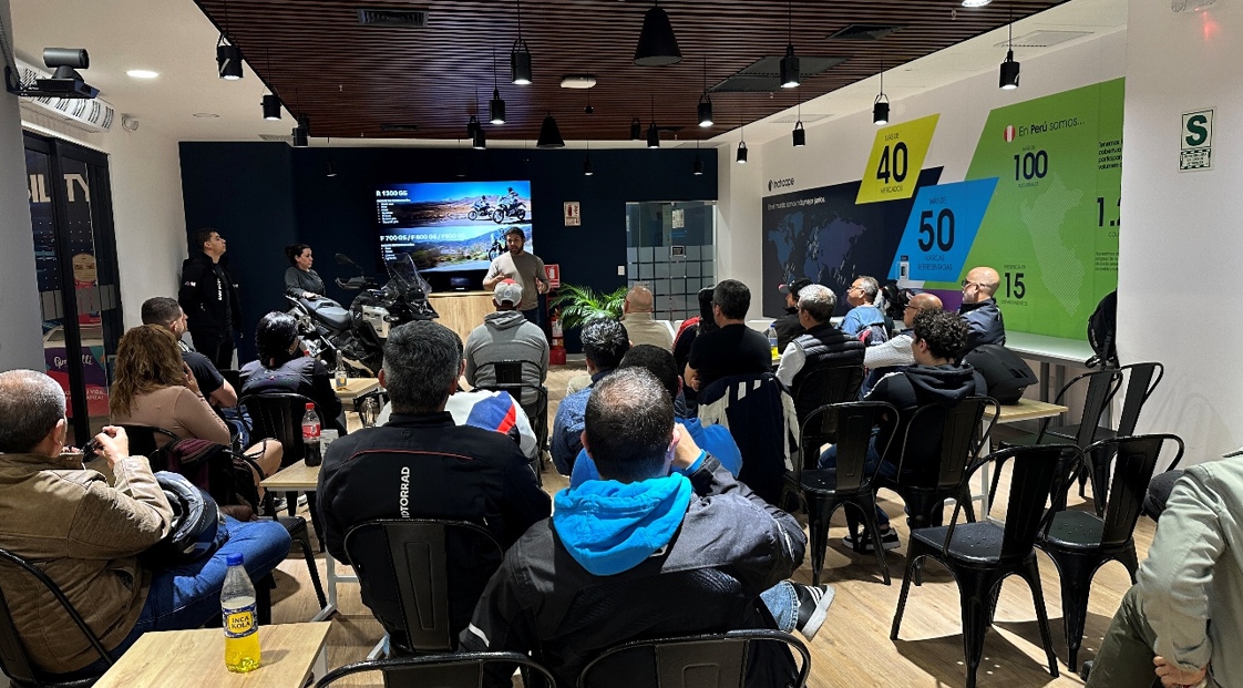BMW Motorrad Perú realizó una nueva edición de su programa Entre Riders