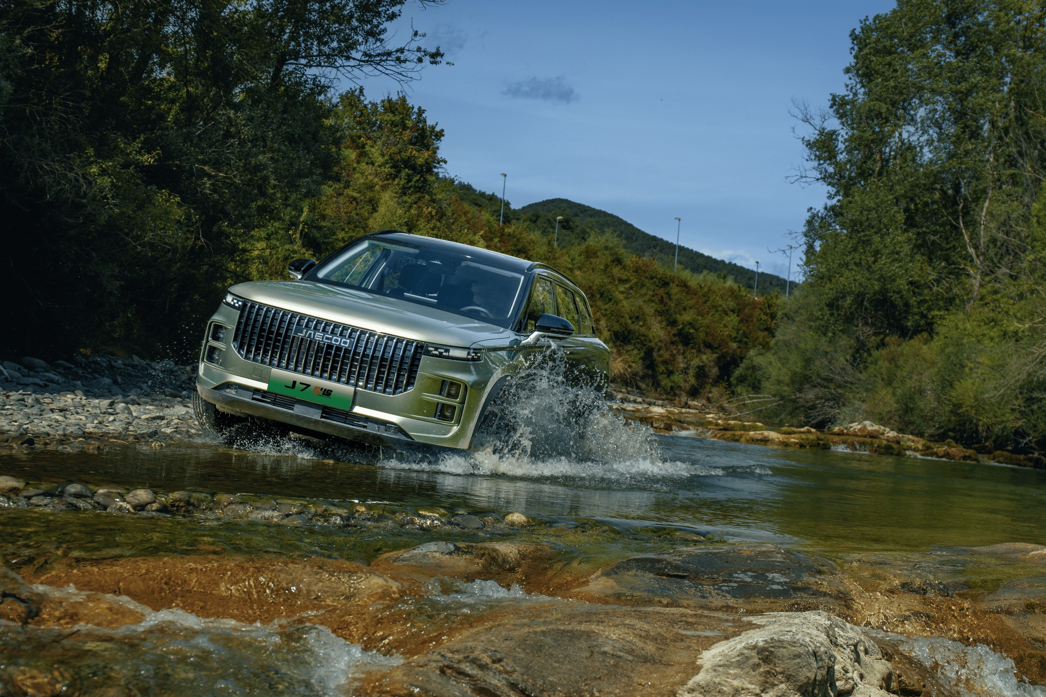 Perú tendrá vehículos híbridos que permiten recorrer hasta 1,200 km sin recargar ni repostar