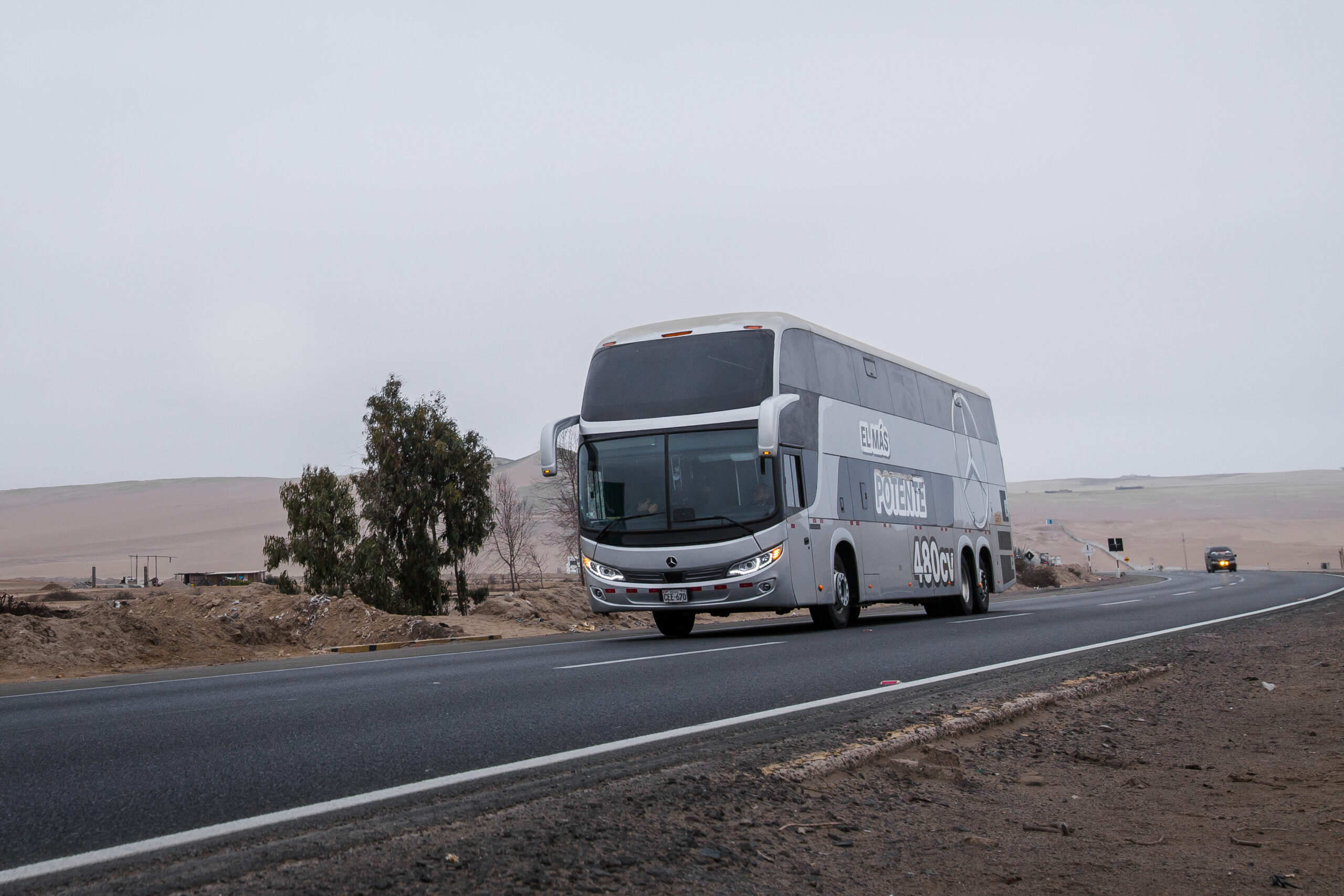 La ingeniería detrás del doble piso: cómo se diseñó el Mercedes-Benz O500 para soportar estructuras de gran altura sin perder estabilidad