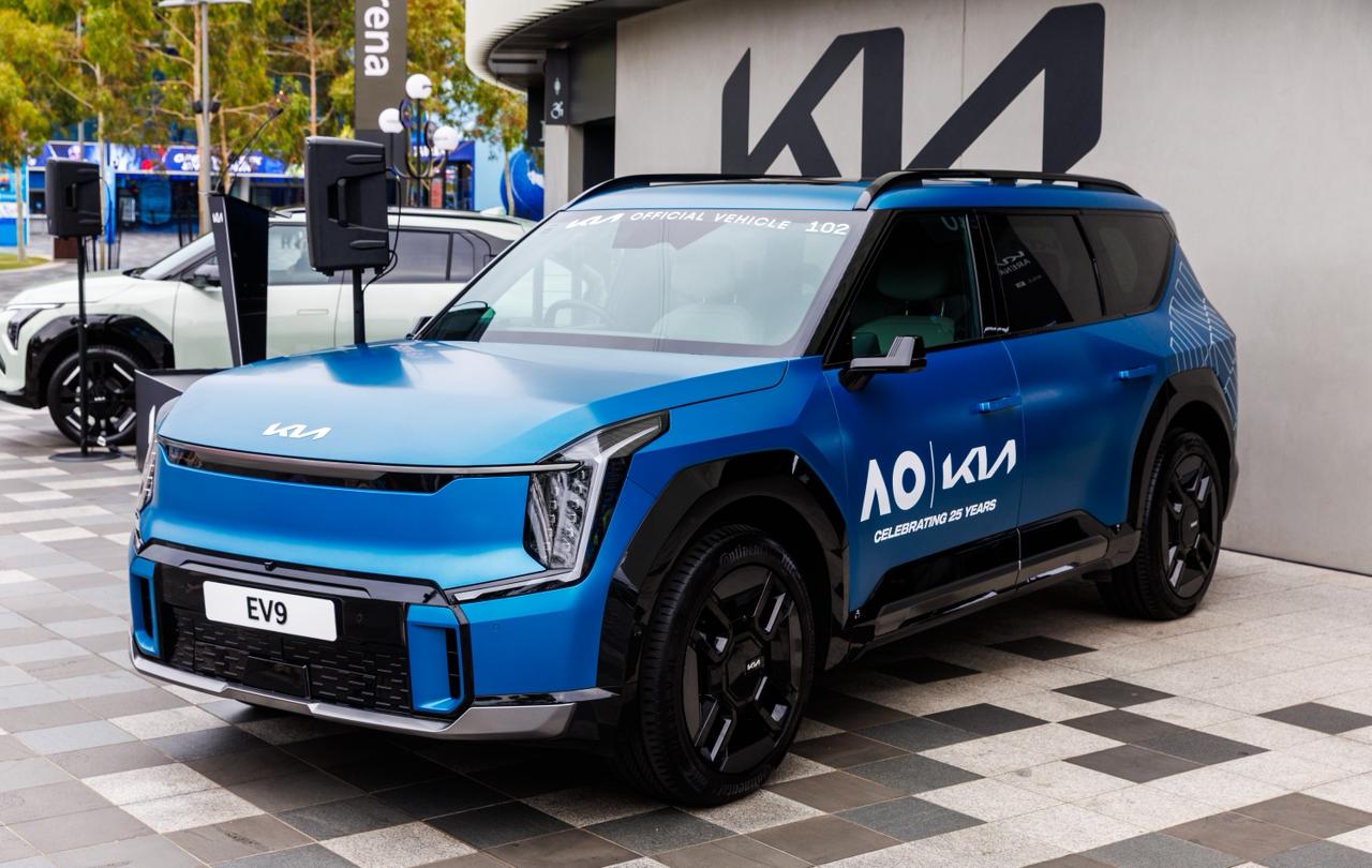 Kia celebra 25 años de alianza con el Australian Open con la campaña global “Move Different”