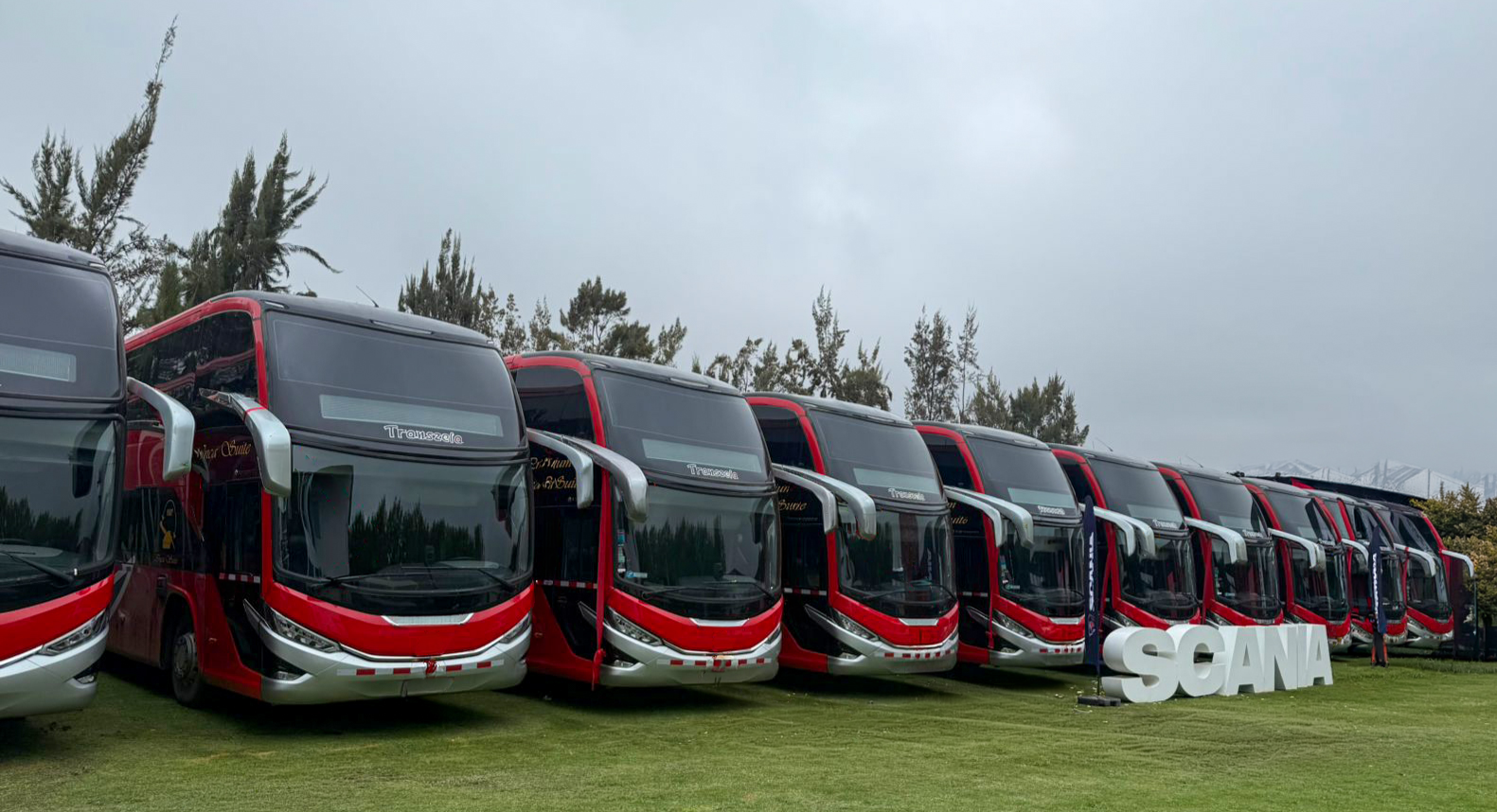 Scania refuerza su liderazgo en buses con la entrega de 10 unidades a Transzela para el transporte interprovincial