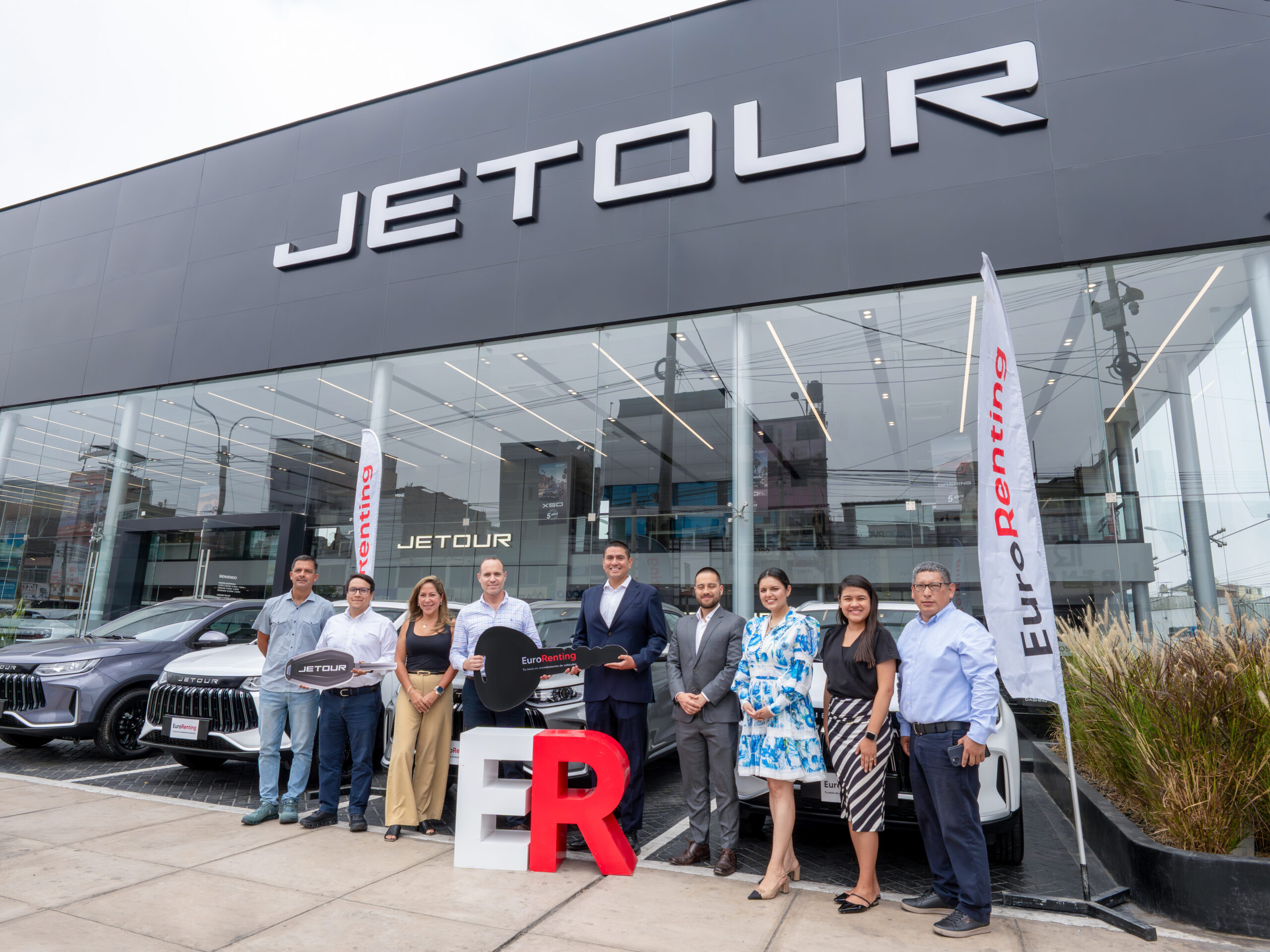 Jetour entrega 40 unidades X50 a EuroRenting para atender operaciones de RIMAC